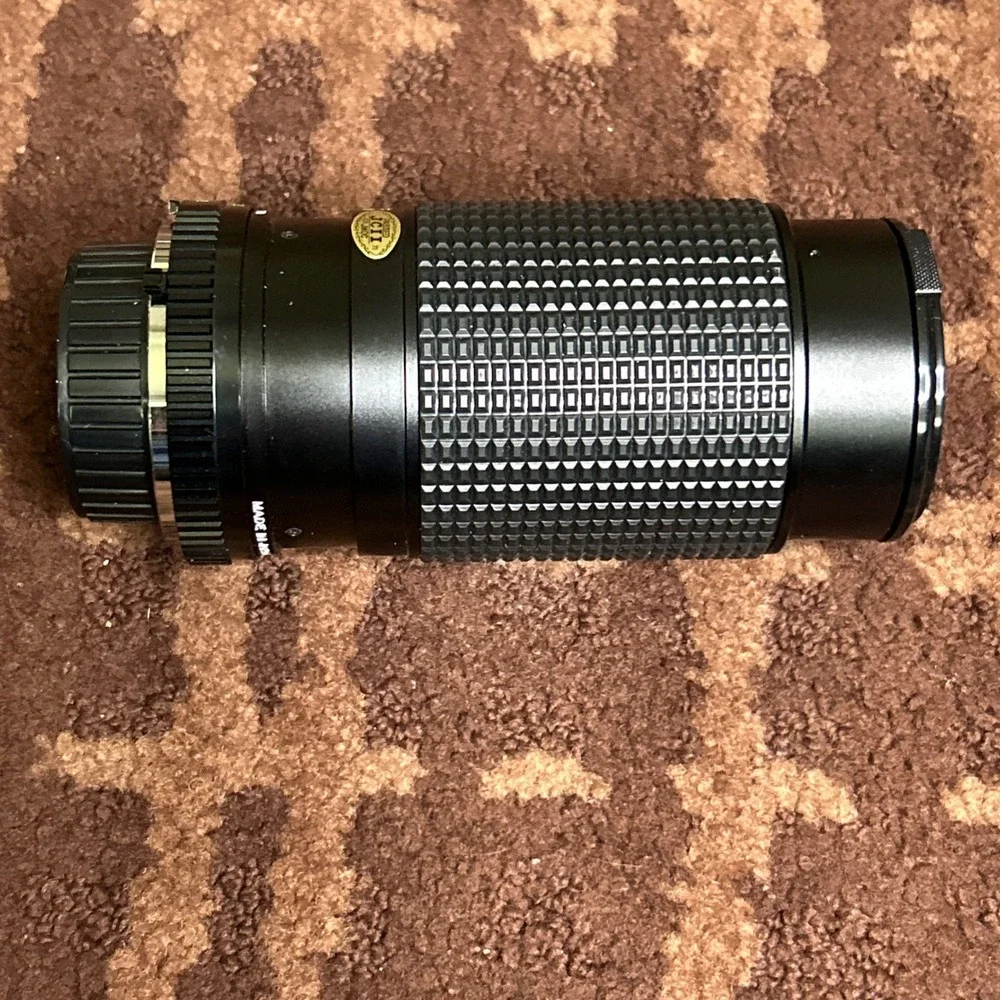 Minolta Mount Zoom‎ Lens 75-200mm Telephoto f/4.5 *Worn Box